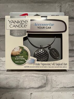 Yankee Candle Clean Cotton Car Locket  - Silvertone air freshener
